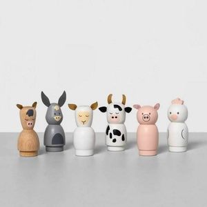 Hearth and Hand with Magnolia